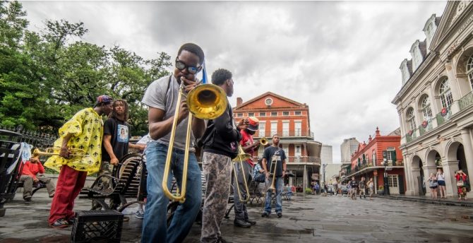 Street performers in New Orleans, Louisiana