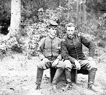 Captain George A. Custer and a captured Rebel officer (LOC.gov photo)
